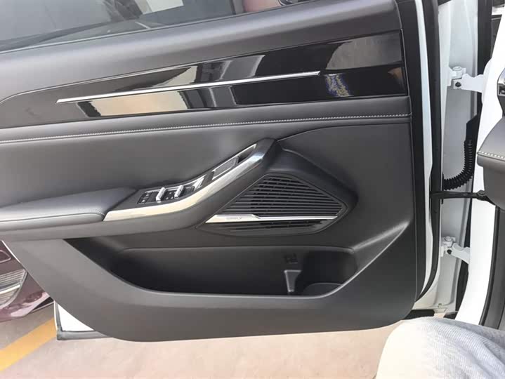 Фото 7 - Geely Galaxy L6