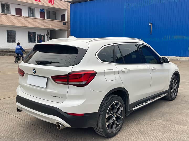 Фото 5 - BMW X1