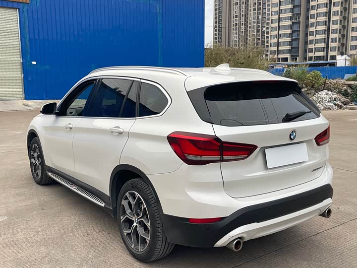 Фото 6 - BMW X1