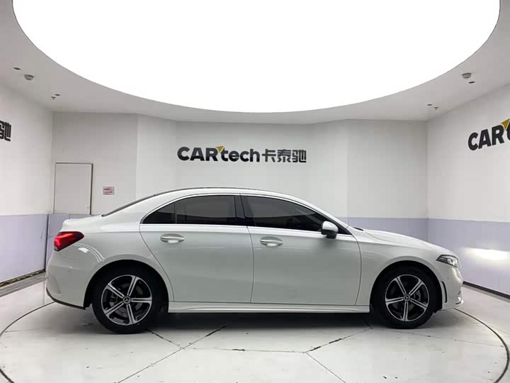 Фото 4 - Mercedes-Benz A-Class