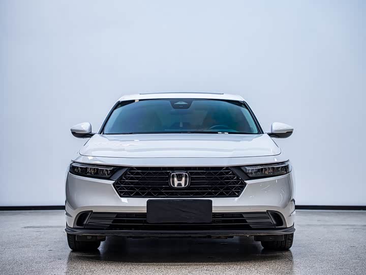 Фото 1 - Honda Accord