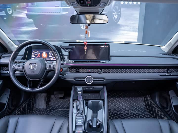 Фото 5 - Honda Accord