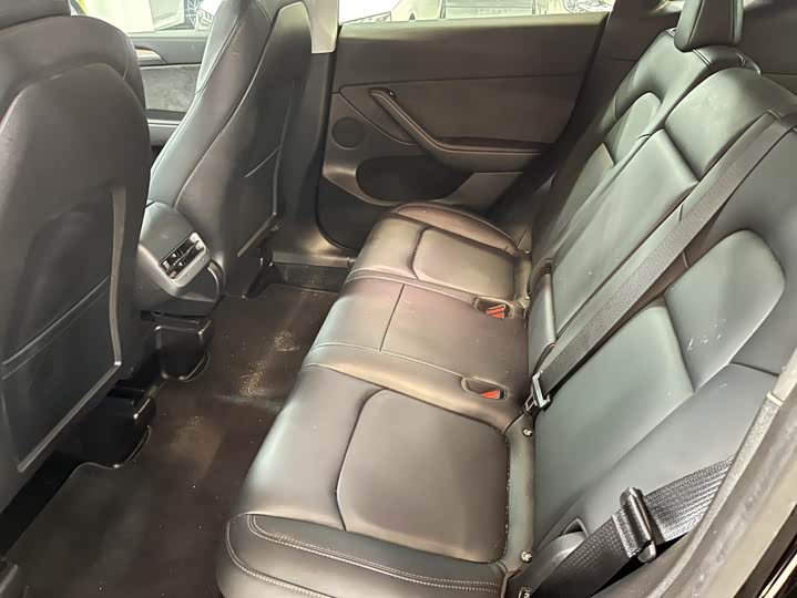 Фото 8 - Tesla Model Y