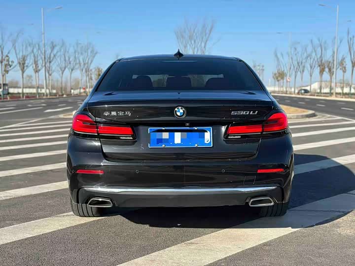 Фото 8 - BMW 5 Series