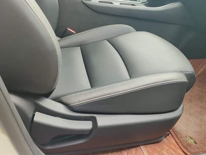 Фото 8 - Nissan Sylphy