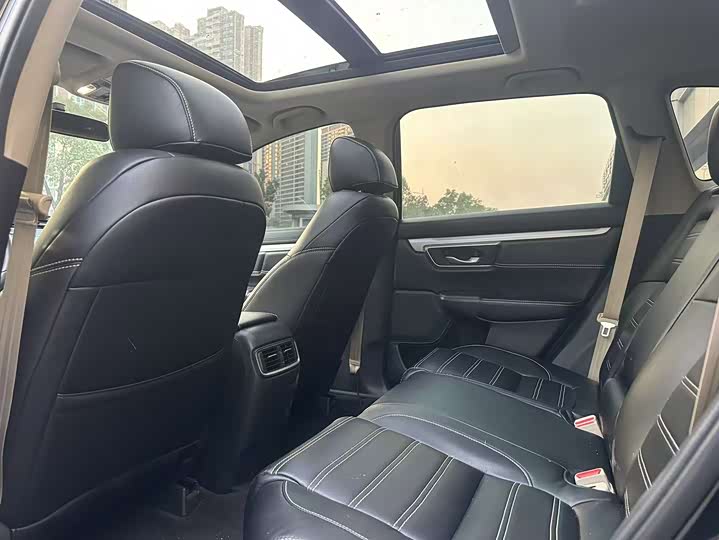 Фото 8 - Honda CR-V