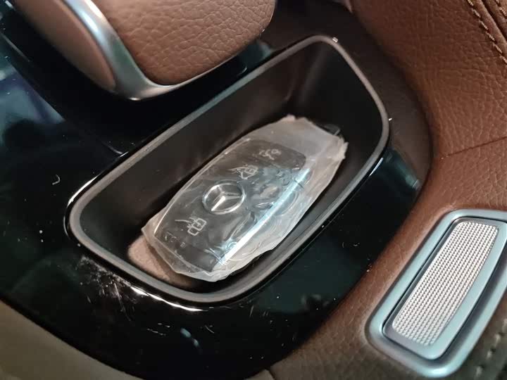 Фото 9 - Mercedes-Benz GLE-Class