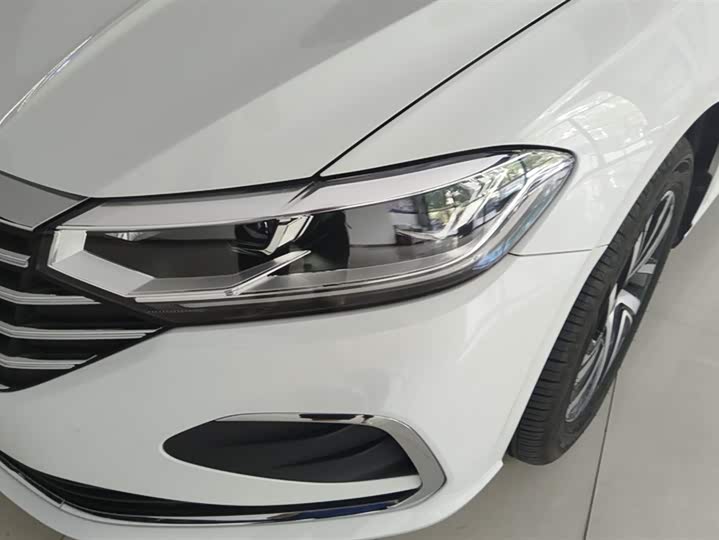 Фото 5 - Volkswagen Lavida