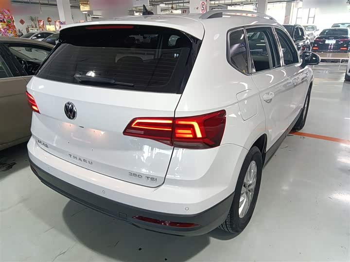 Фото 7 - Volkswagen Tharu