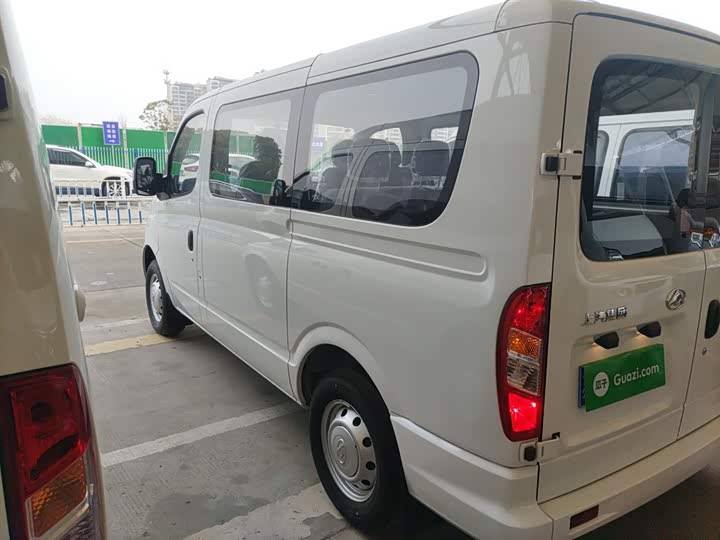 Фото 5 - Maxus V80