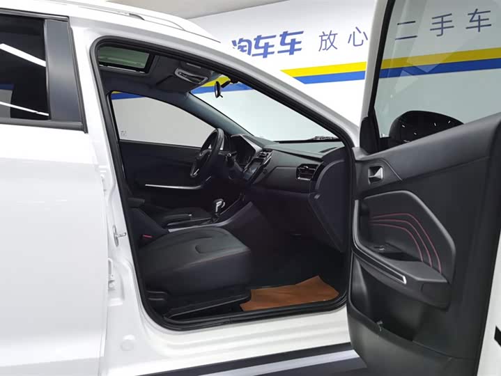 Фото 8 - Chery Tiggo 3x