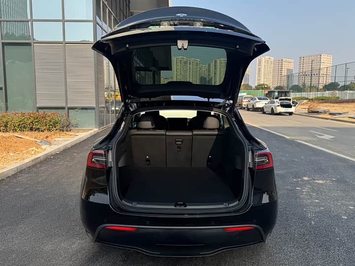 Фото 7 - Tesla Model Y