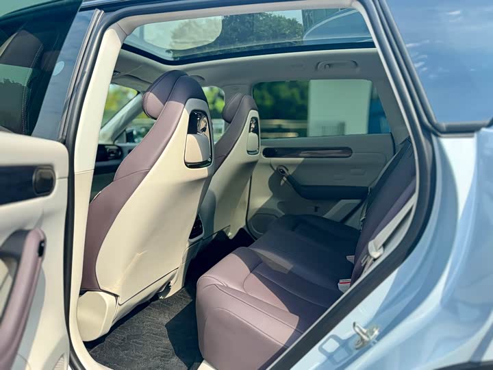 Фото 6 - Leapmotor C11