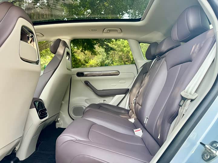 Фото 9 - Leapmotor C11