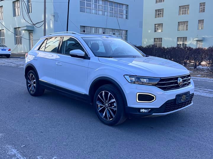 Фото 3 - Volkswagen T-Roc