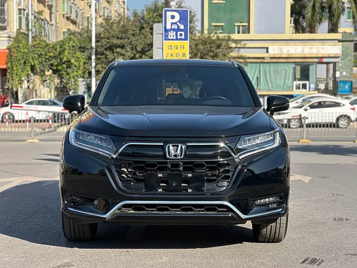 Фото 2 - Honda UR-V