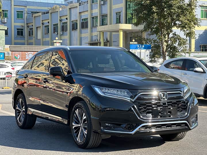 Фото 3 - Honda UR-V