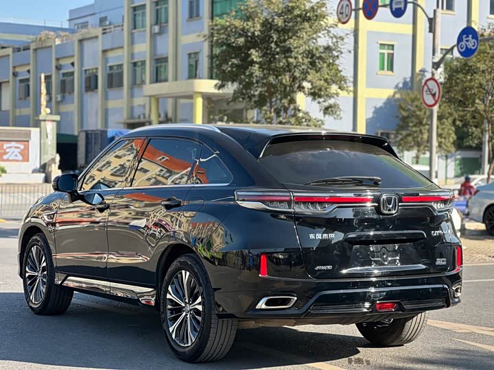 Фото 7 - Honda UR-V