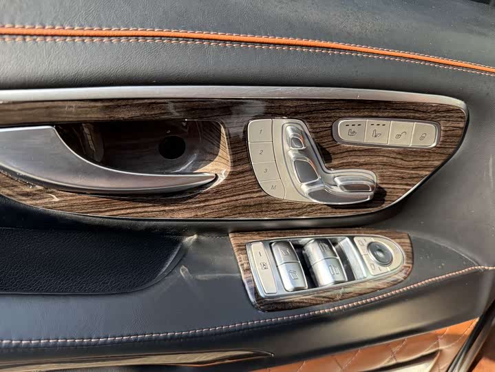 Фото 7 - Mercedes-Benz Vito