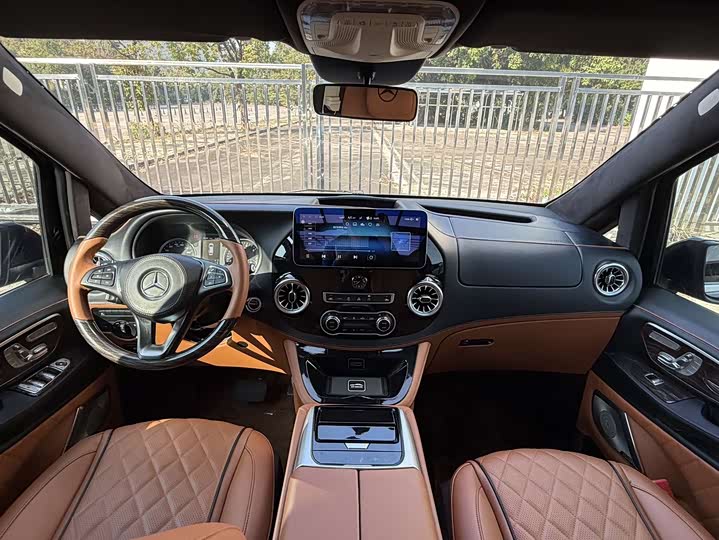 Фото 8 - Mercedes-Benz Vito