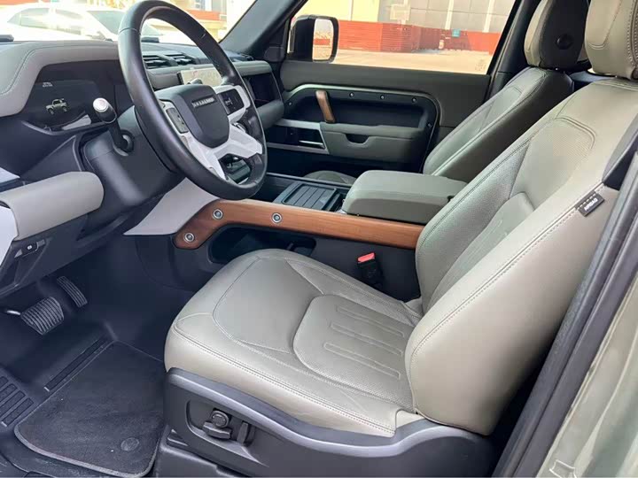 Фото 6 - Land Rover Defender