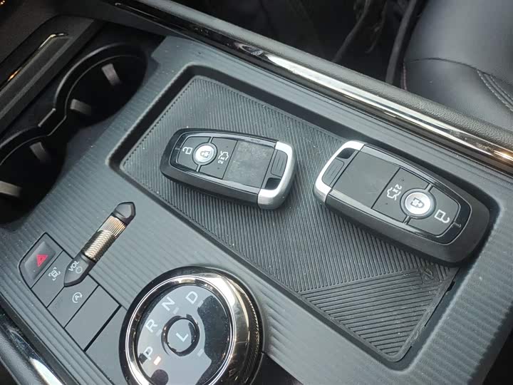 Фото 9 - Ford Mondeo