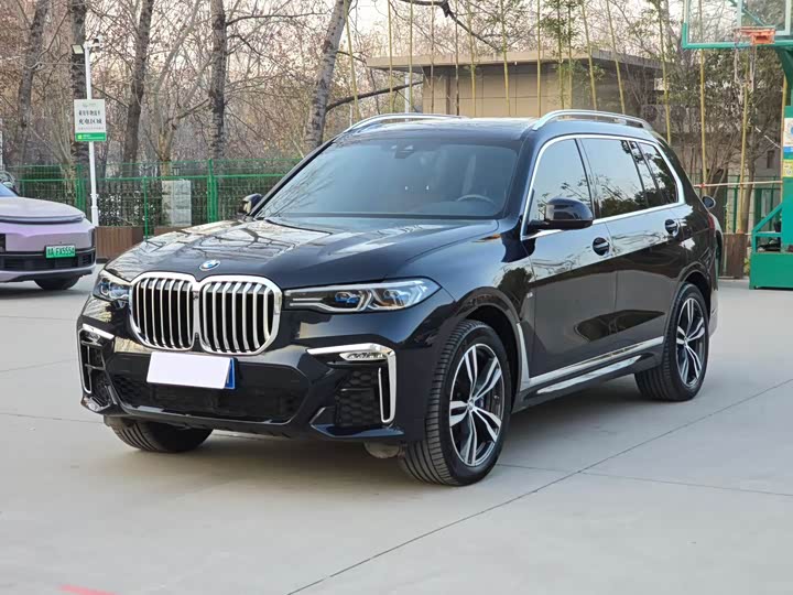 Фото 1 - BMW X7