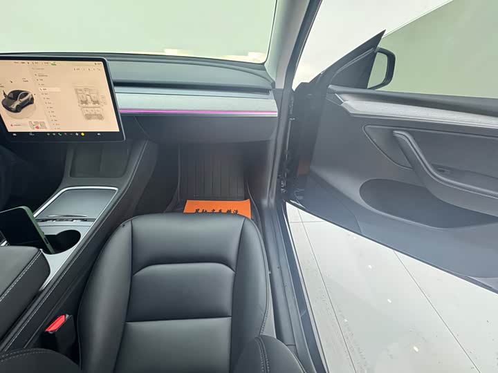 Фото 4 - Tesla Model Y