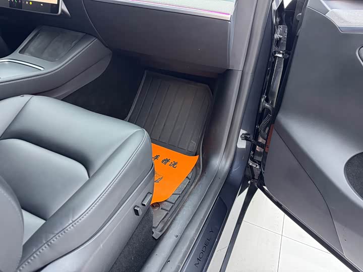 Фото 5 - Tesla Model Y