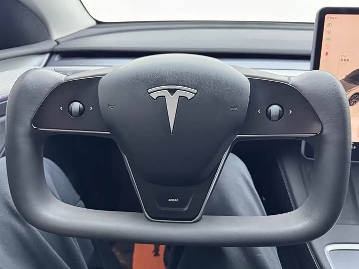 Фото 8 - Tesla Model Y