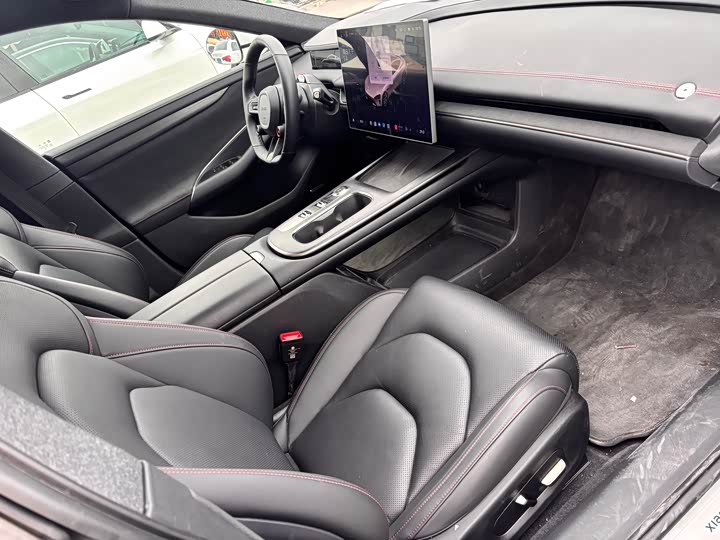 Фото 7 - Xiaomi SU7