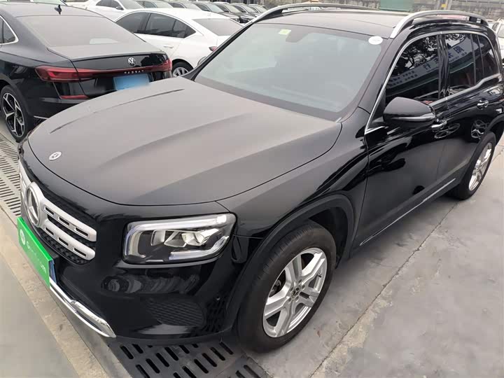 Фото 2 - Mercedes-Benz GLB-Class