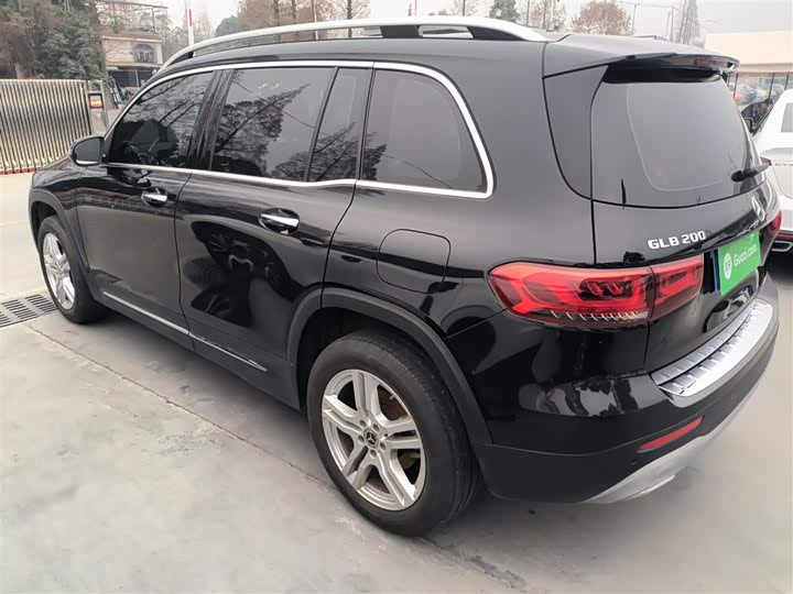 Фото 5 - Mercedes-Benz GLB-Class