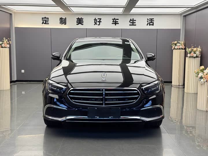 Фото 2 - Mercedes-Benz E-Class