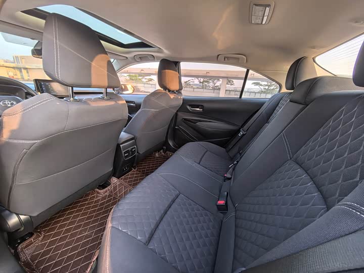 Фото 8 - Toyota Allion