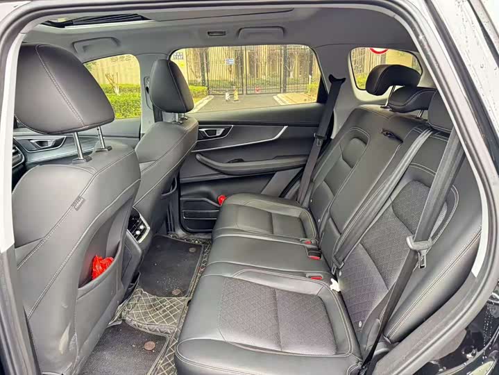 Фото 9 - Chery Tiggo 8