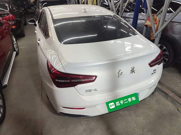 Фото 6 - Hongqi H5