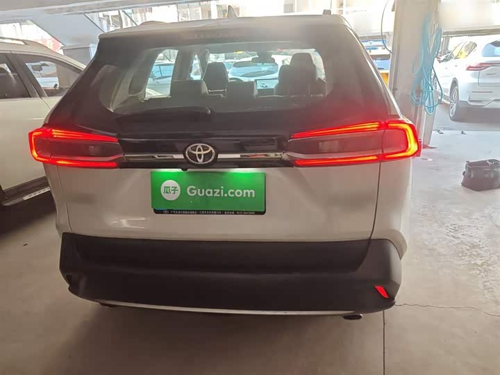 Фото 6 - Toyota Wildlander