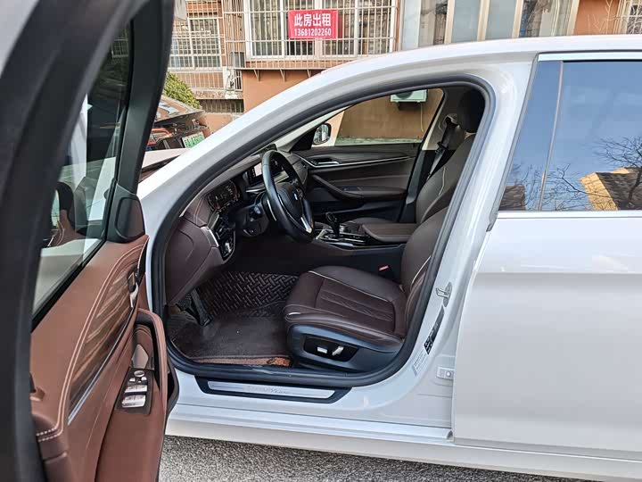 Фото 8 - BMW 5 Series