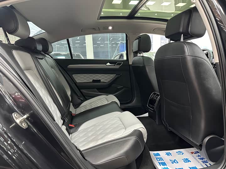 Фото 9 - Volkswagen Magotan