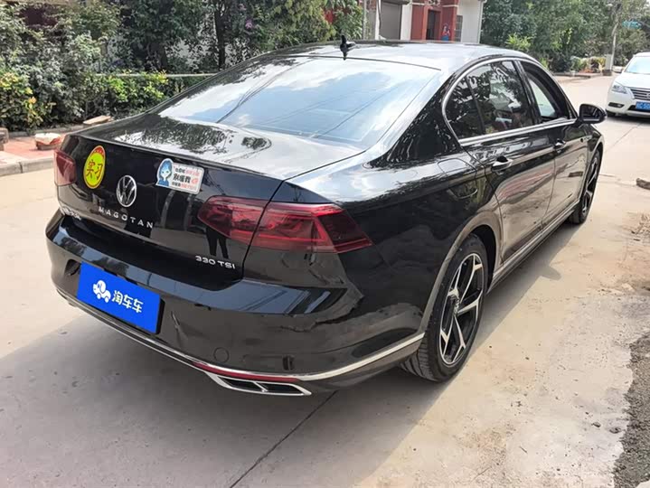 Фото 3 - Volkswagen Magotan