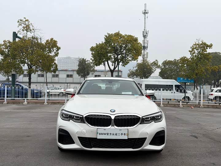 Фото 2 - BMW 3 Series