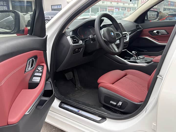 Фото 4 - BMW 3 Series