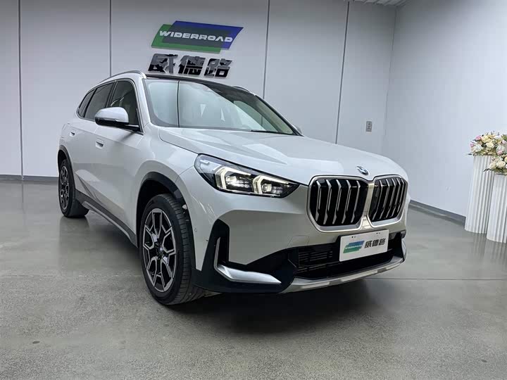 Фото 3 - BMW X1