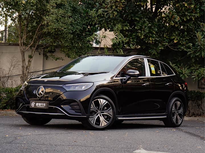 Фото 2 - Mercedes-Benz EQE SUV