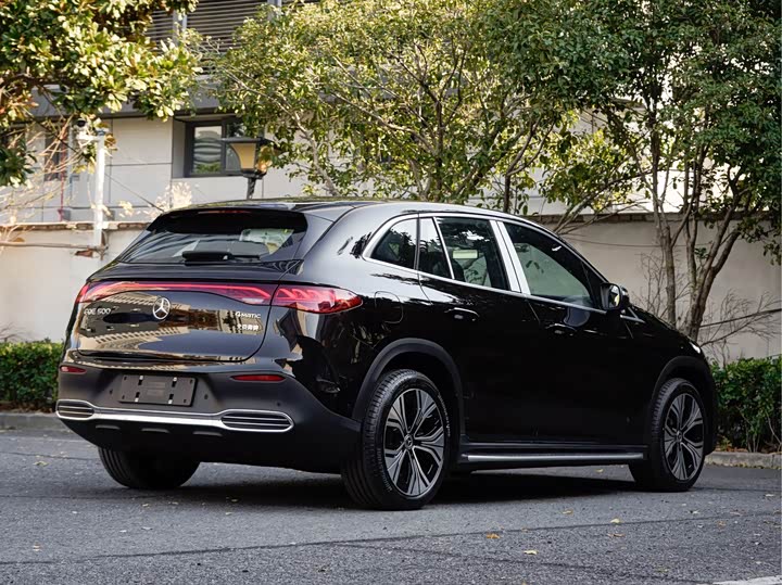 Фото 6 - Mercedes-Benz EQE SUV