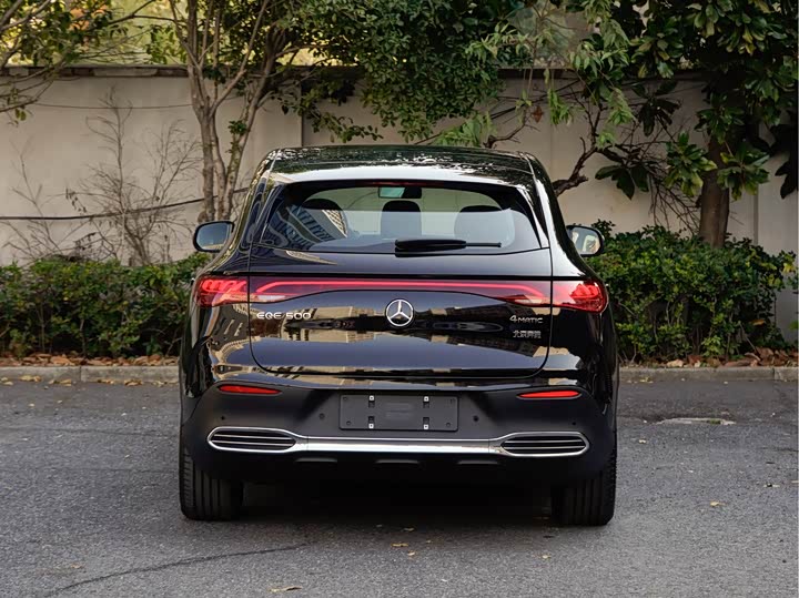 Фото 7 - Mercedes-Benz EQE SUV