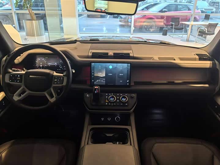 Фото 9 - Land Rover Defender