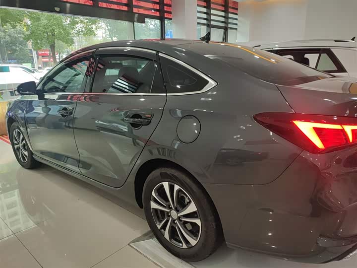 Фото 5 - Changan Eado Plus