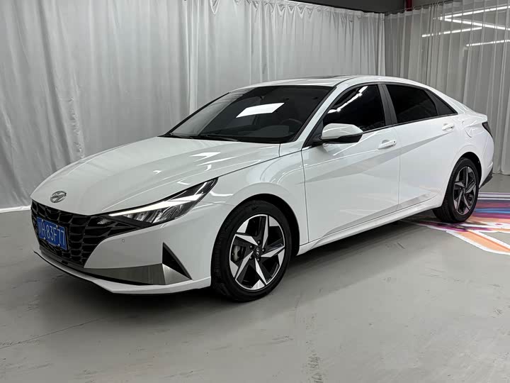 Фото 1 - Hyundai Elantra N line